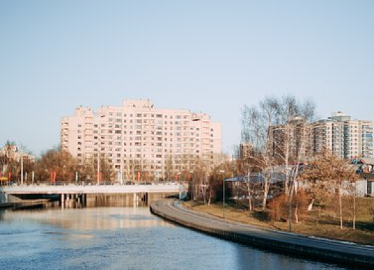 Arbeitsvisum in Belarus: Wie kann ein Ausländer eine Stelle finden und wie sind die Aussichten?