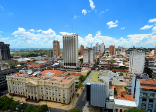 Pourquoi il vaut la peine de déménager au Paraguay : documents pour obtenir la résidence permanente et la citoyenneté